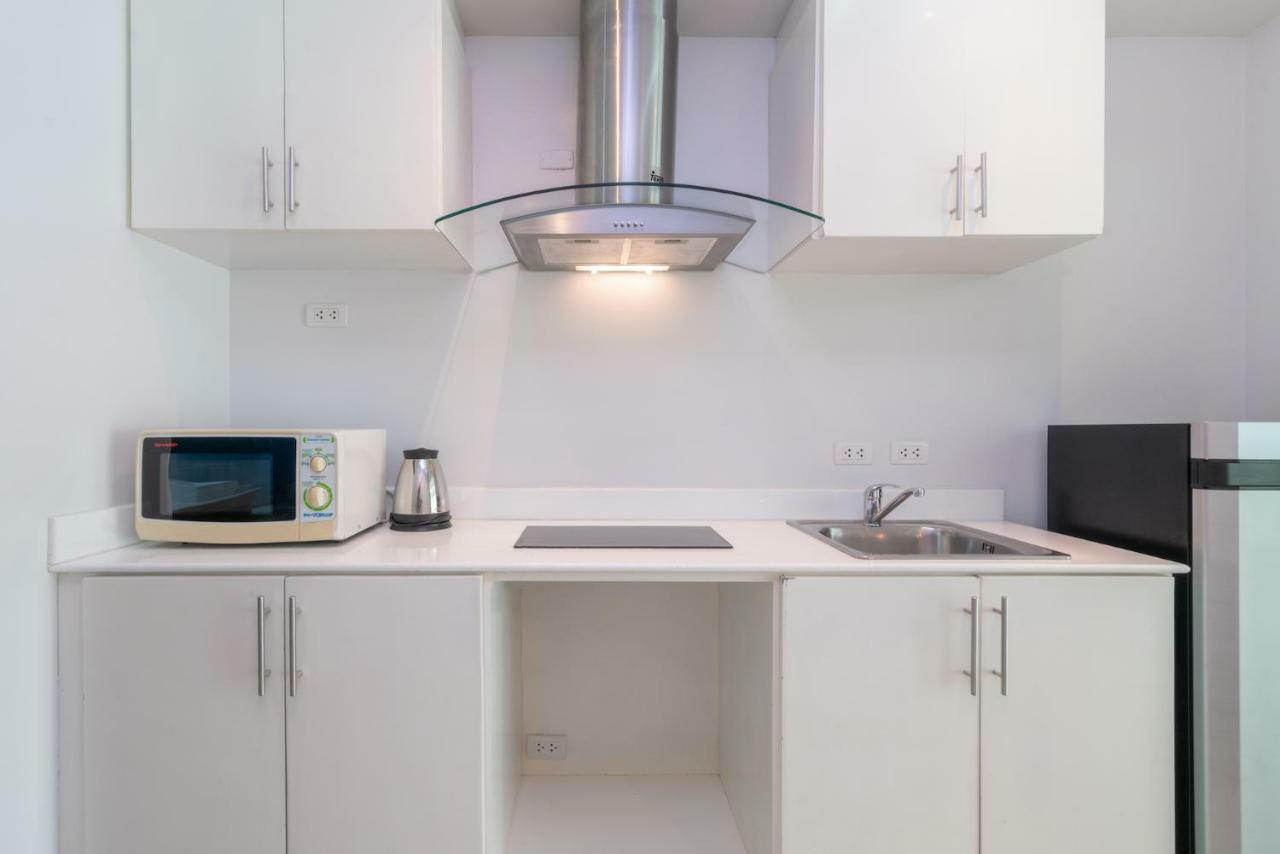 Condor Apartment Nai Harn Eksteriør bilde